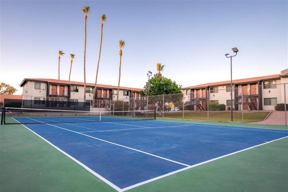 123 Fully Furnished 1br Suite-prime Location Scottsdale